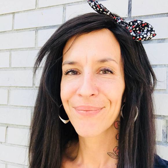 Meet your Posher, Isabelle - Picture 1 of 1